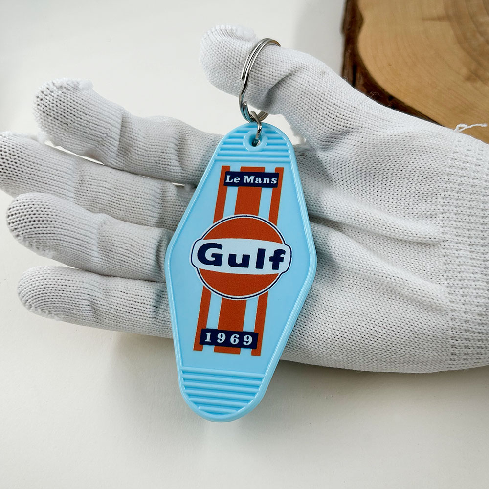 Gulf GT40 Livery Schlüsselanhä – Streetwear Brand Accessories Bewertung und Preis